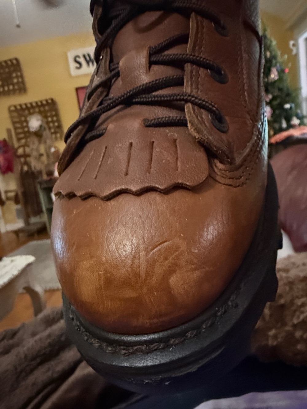 Rocky Men's Brown Leather Work Boots with insulation and steel toe tip. - Picture 10 of 13